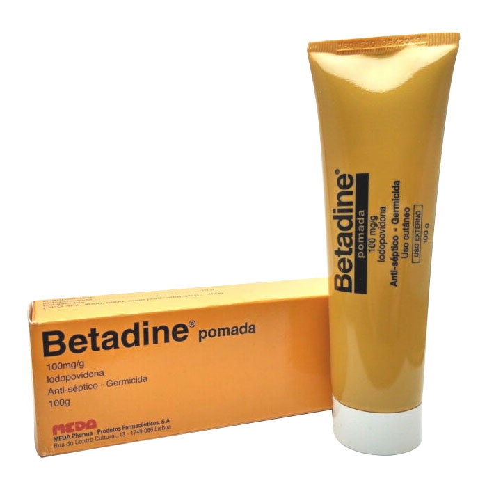 Thuốc mỡ sát khuẩn Betadine ointment 10% tuýt 100g