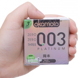 Bao Cao Su Okamoto 0.03 Platinum, Hộp 3 Cái