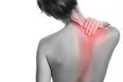 Nguyên nhân và triệu chứng đau lưng trên bên phải