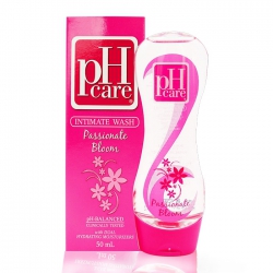 dung dịch vệ sinh phụ nữ PH Care Passionate Bloom hương hoa hồng quyến rũ 150ml