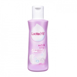 Lactacyd Soft & Silky 250ml - Dung dịch vệ sinh phụ nữ