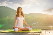 Tập yoga bao lâu thì có hiệu quả? Bật mí tác dụng của yoga với sắc đẹp